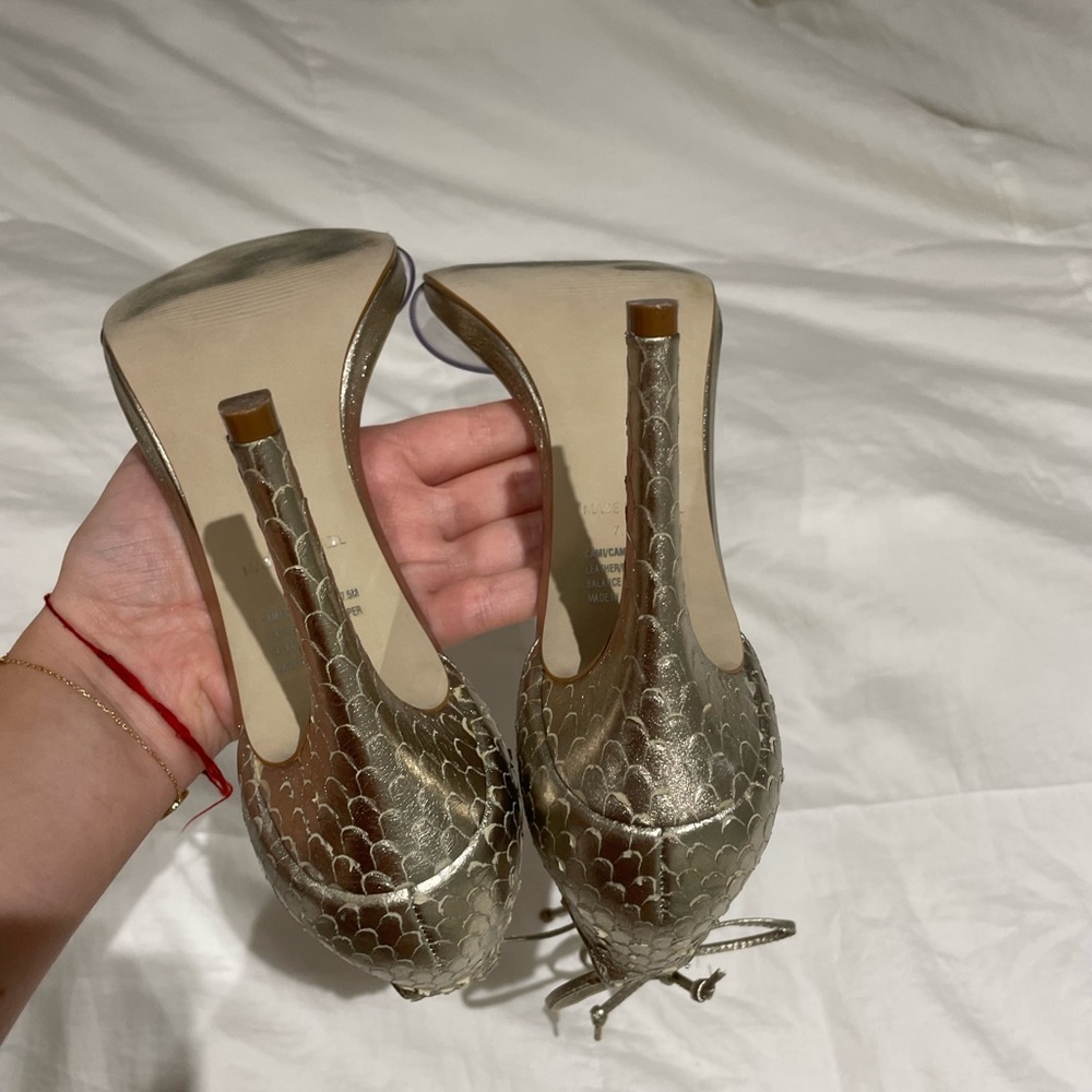 Steve Madden Gold Heels - Picture 4 of 4